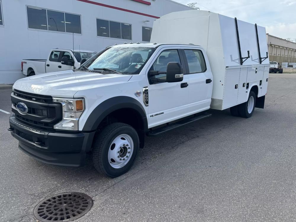2022 Ford F-550 | Photo 1 of 22