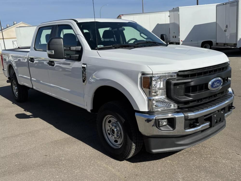 2022 Ford F-350 | Photo 4 of 19