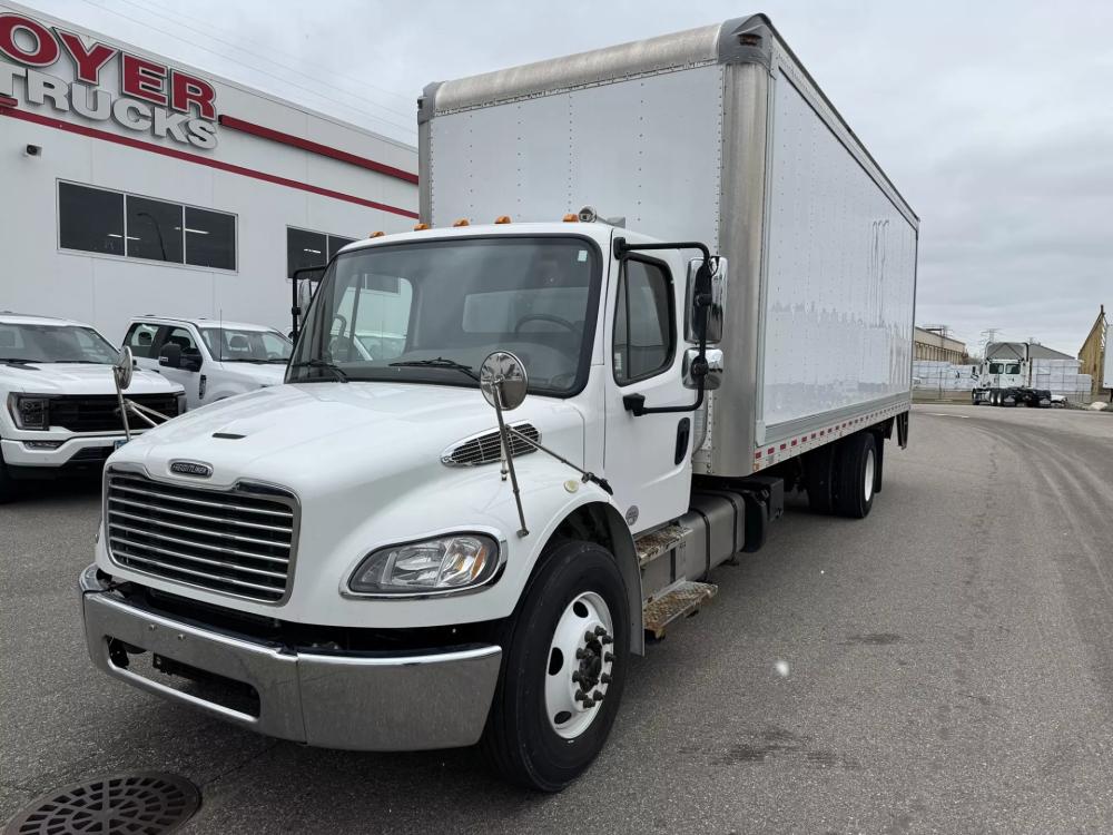 2018 Freightliner M2 106 | Photo 1 of 19